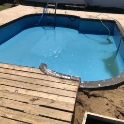 Accessoires indispensables pour l'entretien de votre piscine : produits et outils Beaune